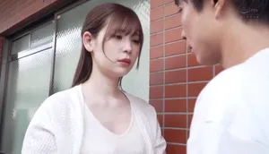 Anh xã tẻ nhạt, người vợ nhận ra cậu thanh niên cạnh nhà tốt hơn